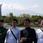 富士山と４人の男達